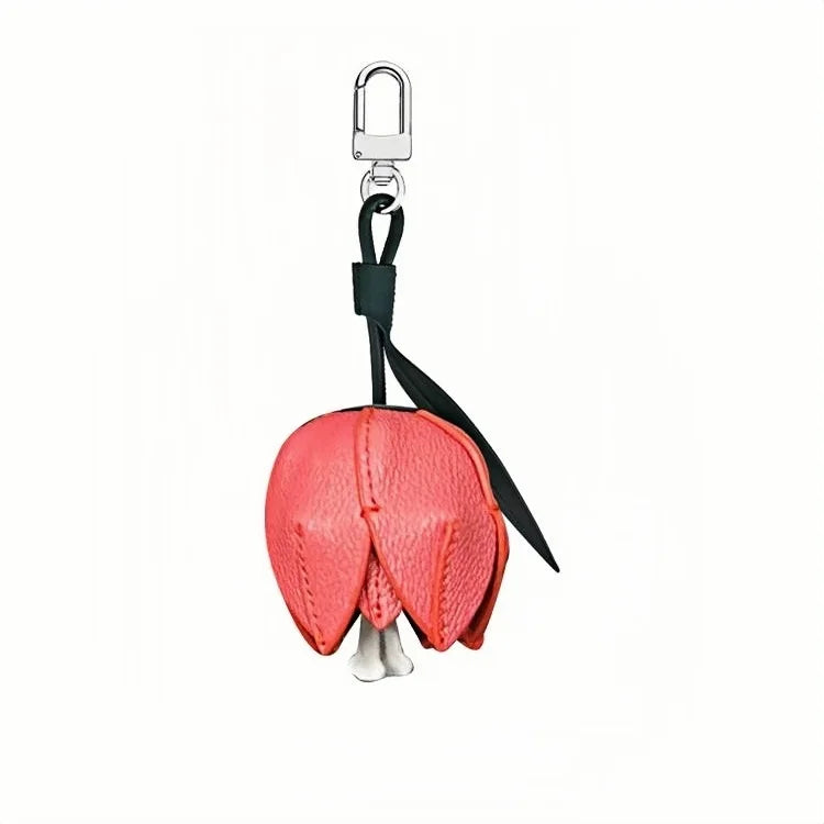 Romantic Red Rose Leather Bag Charm – Handmade Flower Pendant | Full-Grain Leather Keychain | Elegant Purse Accessory & Gift