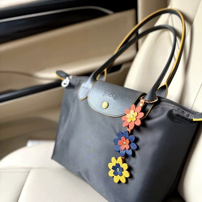 Handmade Leather Cherry Blossom Bag Charm – Full-Grain Leather Floral Pendant & Keychain | Multi-Color Sakura Accessory for Handbags, Totes & Keys | Creative Couple Gift