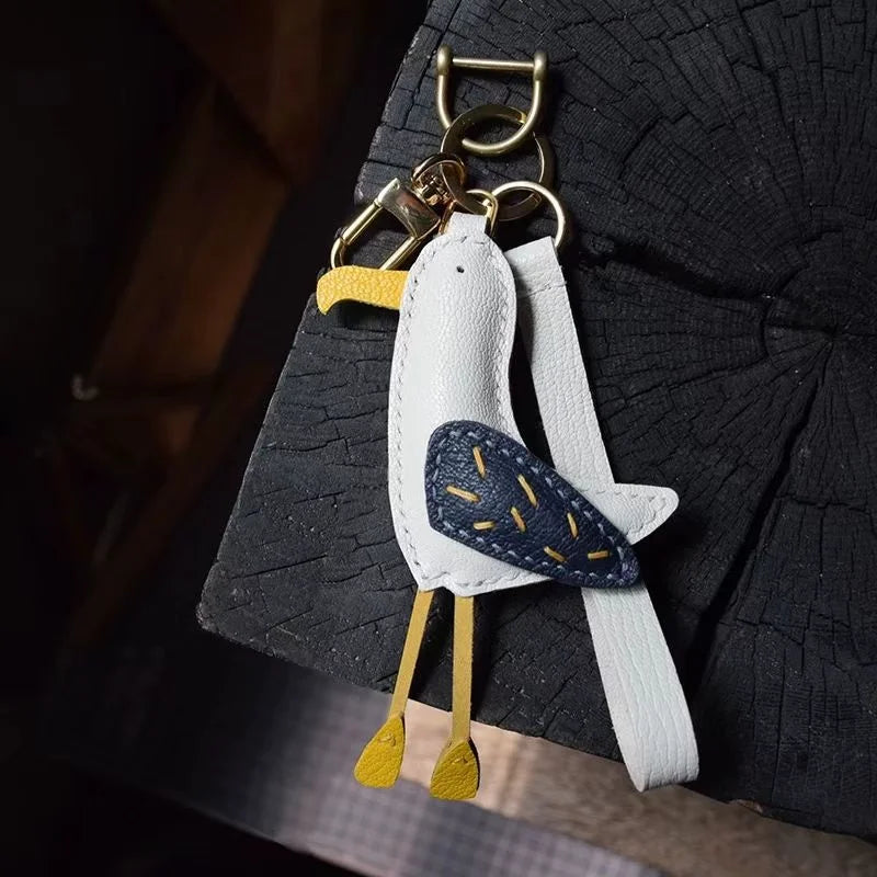 Handcrafted Seagull Leather Bag Charm – Original Artistic Design in Grained Sheepskin | Cute Coastal-Inspired Pendant for Handbags & Car Keys | Unique Gift for Women