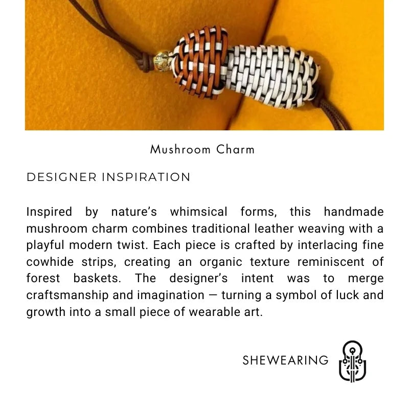 Dije de bolso con forma de hongo de cuero tejido a mano – Colgante artesanal de piel de vaca trenzada | Llavero bohemio creativo | Regalo único hecho a mano
