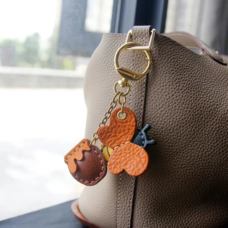 Bee & Honey Pot Leather Bag Charm – Handmade Full-Grain Cowhide Pendant | Cute Insect-Inspired Keychain | Creative Accessory for Handbags & Keys