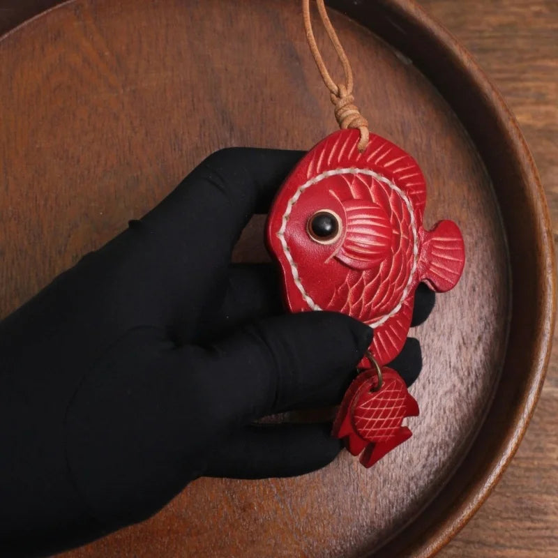 Lucky Fish Leather Bag Charm – Handmade Full-Grain Leather Pendant | Symbol of Joy & Prosperity | Retro DIY Accessory for Bags & Keys