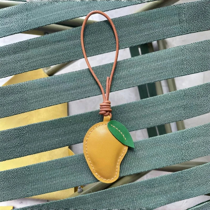 Mango Leather Bag Charm – Handmade Full-Grain Cowhide Pendant | Vintage Fruit-Inspired Keychain | Unique Handbag Accessory & Lucky Gift