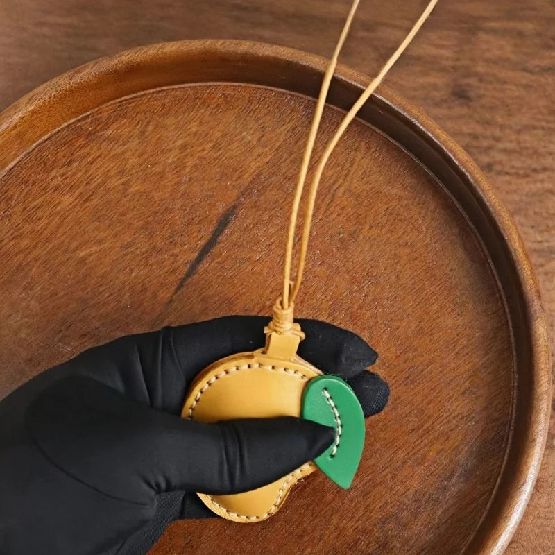 Mango Leather Bag Charm – Handmade Full-Grain Cowhide Pendant | Vintage Fruit-Inspired Keychain | Unique Handbag Accessory & Lucky Gift
