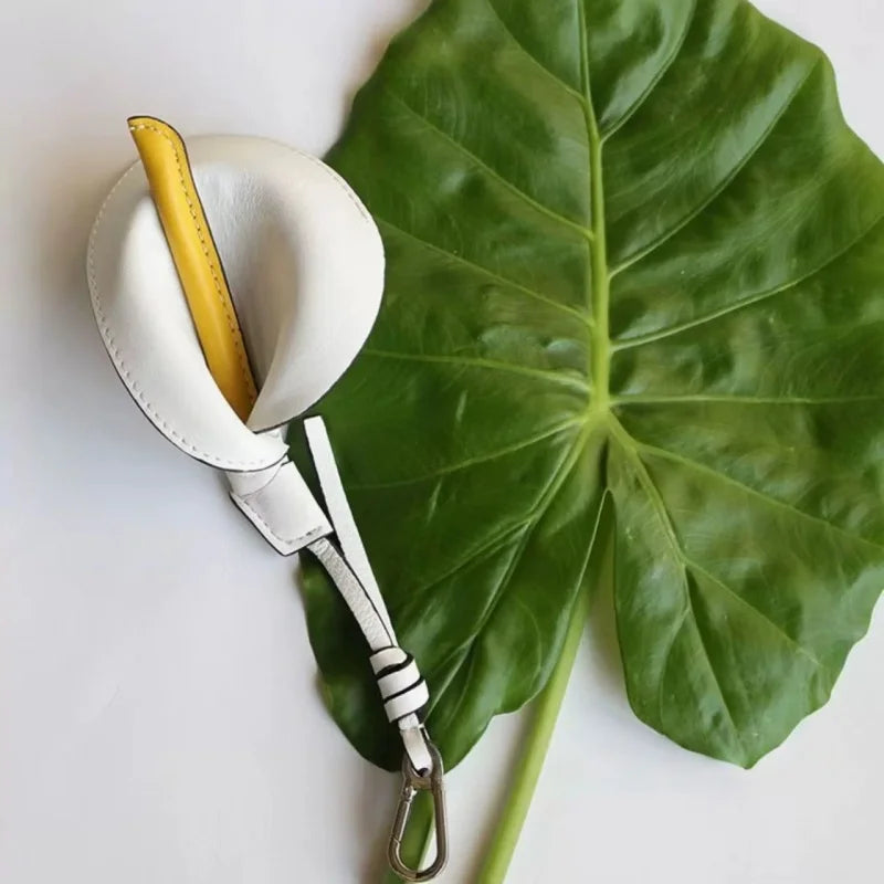 Calla Lily Leather Bag Charm – Handmade Genuine Leather Floral Keychain | Elegant Purse Accessory | Unique Gift for Women