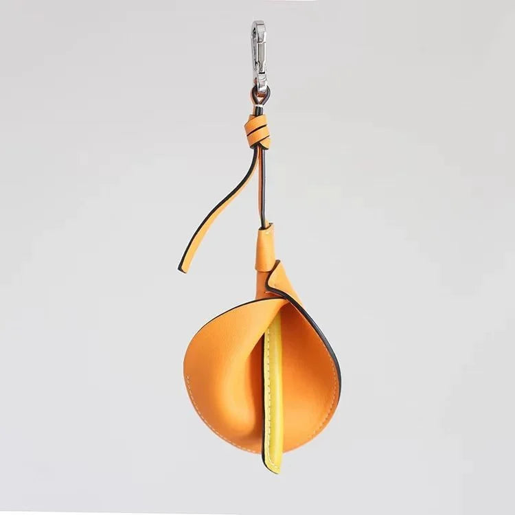Calla Lily Leather Bag Charm – Handmade Genuine Leather Floral Keychain | Elegant Purse Accessory | Unique Gift for Women