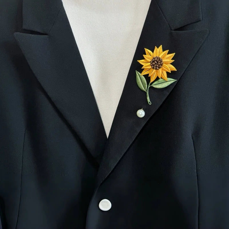 Traditional Chanhua Sunflower Brooch – Handmade Silk-Wrapped Floral Lapel Pin | Elegant Fashion Accessory & Gift for Women
