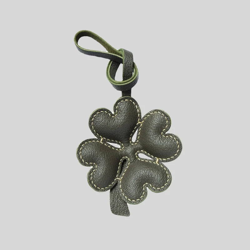 Lucky Clover Leather Bag Charm – Handcrafted Four-Leaf Pendant | Minimalist Charm for Handbags & Backpacks | Unisex Good Luck Gift in Black or Green