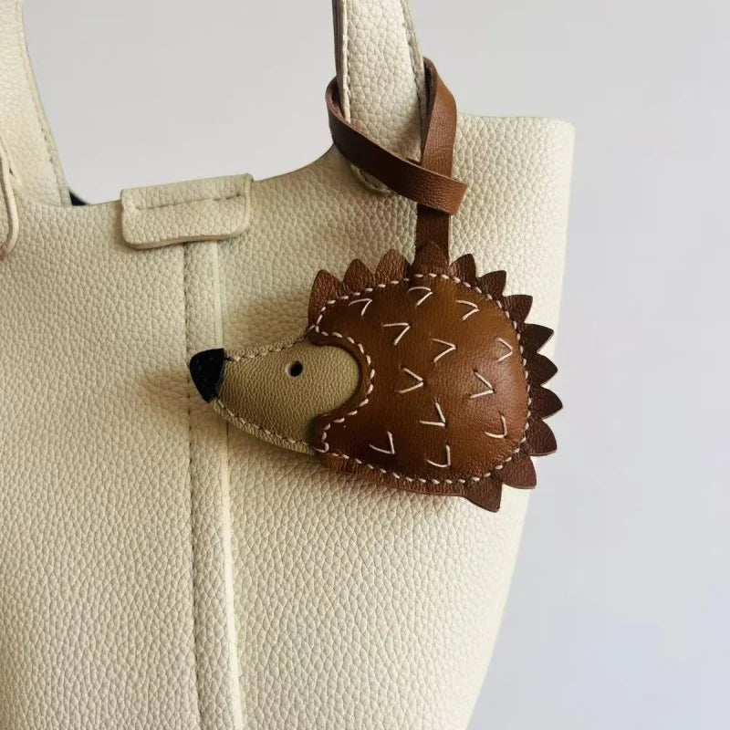 Charming Hedgehog Leather Bag Charm – Handmade Sheepskin Keychain Pendant | Cute Animal-Inspired Accessory | Elegant Gift for Women