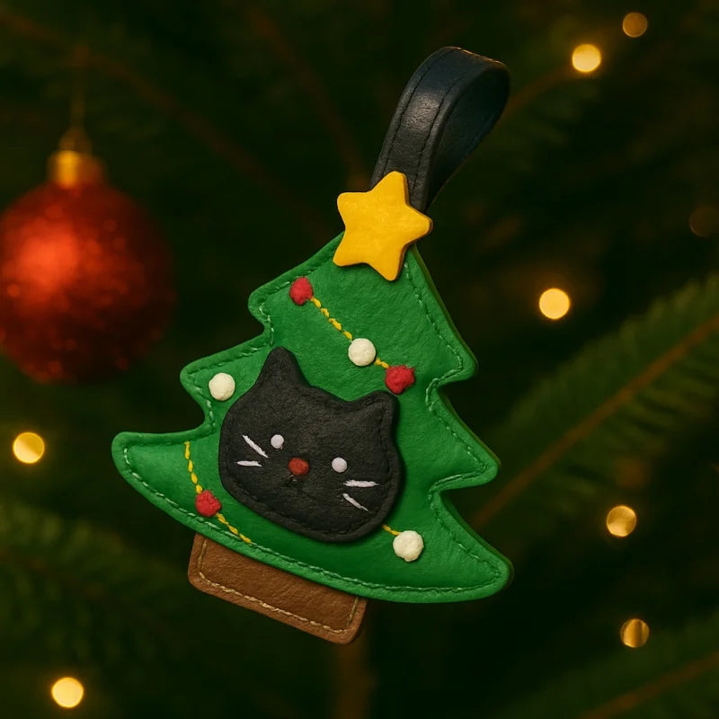 Christmas Black Cat Leather Bag Charm – Handmade Festive Tree Pendant | Cute Holiday Keychain | Whimsical Gift for Women