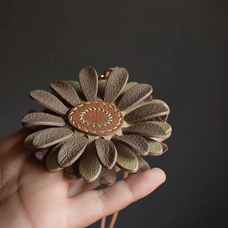 Blossom Leather Bag Charm – Handmade Full-Grain Cowhide Floral Pendant | Minimalist Artistic Keychain | Elegant Gift for Handbags & Cars