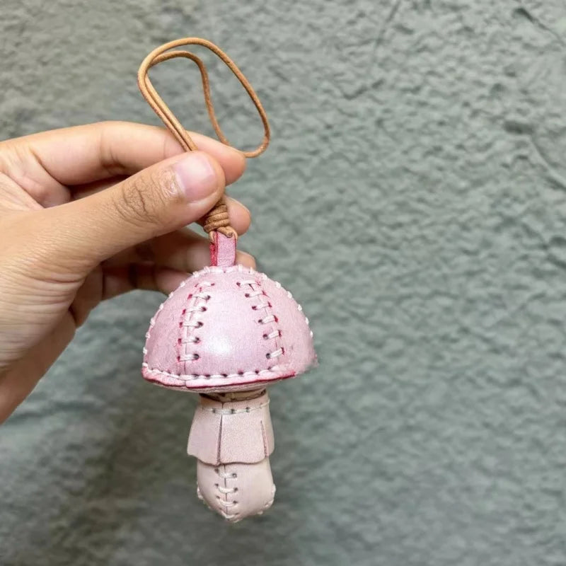 Dije de bolso de piel de hongo artesanal – Colgante 3D de piel de vaca plena flor | Accesorio botánico original | Regalo artesanal para amantes de la naturaleza
