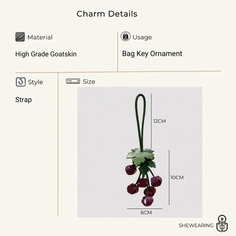 Dije de uva para bolso de cuero flor hecho a mano: colgante de fruta escultural para bolsos y llaves | Accesorio artístico de cuero | Regalo único para ella