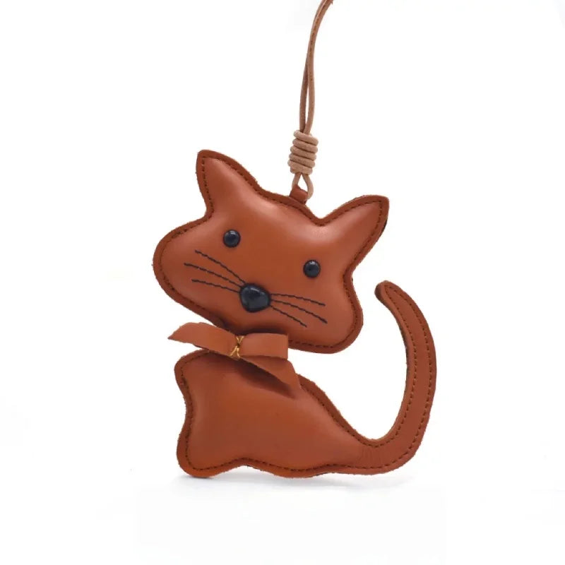Nordic Gentle Cat Leather Bag Charm – Handmade Full-Grain Leather Keychain | Cute Animal Bookmark & Bag Pendant | Soft-Tone INS Gift for Cat Lovers
