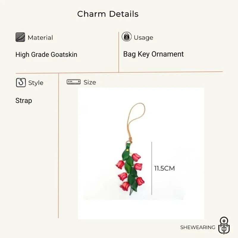Amuleto de bolso de cuero "Lirio del Valle" de la suerte – Colgante floral de cuero de plena flor hecho a mano | Elegante accesorio de llavero para bolso | Regalo para ella