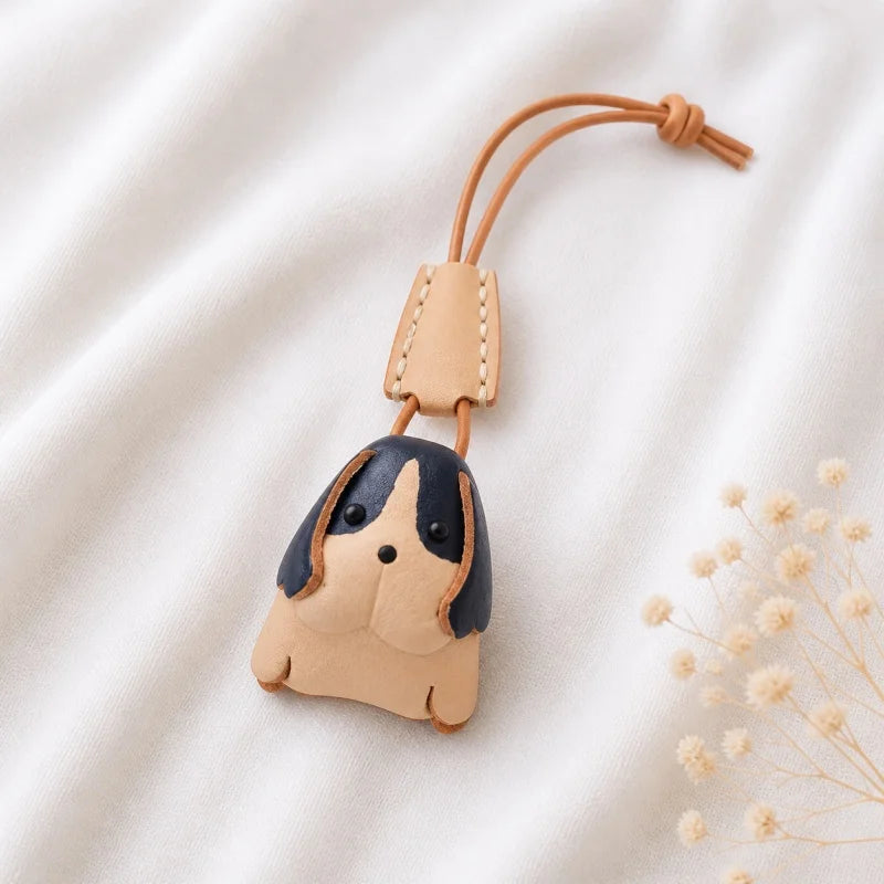 Amuleto de cuero con animal del zodiaco nórdico – Llavero de cuero de grano completo hecho a mano | Bonito colgante de animal para bolso | Regalo para ella