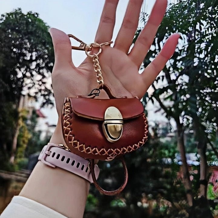 Nordic - Style Genuine Leather Earphone Case – Handmade Top - Grain Cowhide Bag Charm for AirPods or Coins, Creative and Minimalist Accessory - shewearing