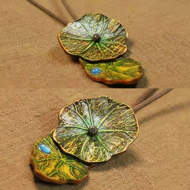 Monet-Inspired Lotus Leather Bag Charm – Handmade Full-Grain Cowhide Pendant | Adjustable Artistic Accessory | Tranquil Vintage Gift for Her