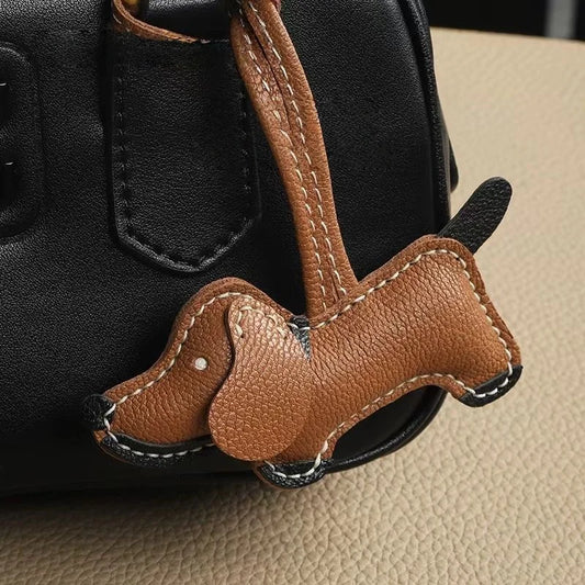 Handmade Leather Dachshund Dog Bag Charm – Premium Sheepskin Handbag Pendant & Keychain | Minimalist Boutique Accessory for Women’s Tote, Purse & Backpack