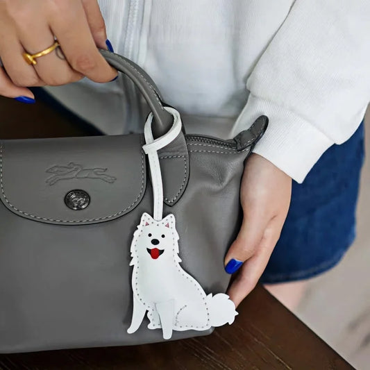 Original Samoyed Dog Leather Bag Charm – Handmade Full-Grain Leather Keychain | Cute White Puppy Pendant for Pet Lovers | Zodiac Gift & Couple Accessory