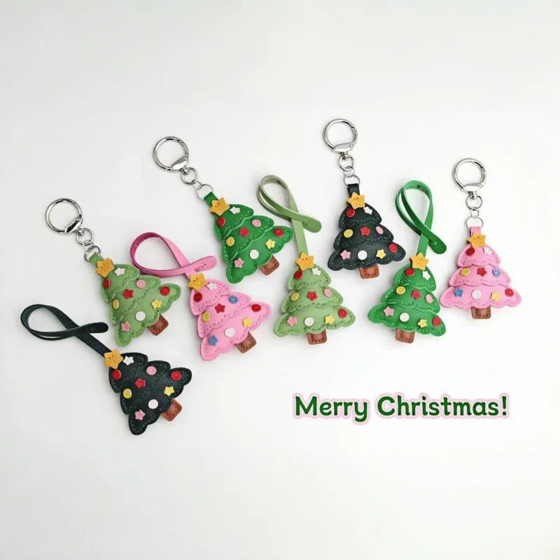 Christmas Tree Leather Bag Charm – Handmade Sheepskin Pendant | Festive Holiday Accessory | Hand-Stitched Keychain & Handbag Ornament