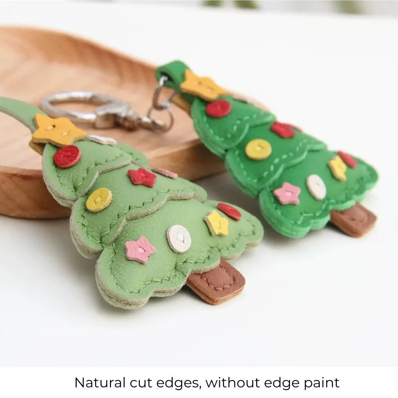 Christmas Tree Leather Bag Charm – Handmade Sheepskin Pendant | Festive Holiday Accessory | Hand-Stitched Keychain & Handbag Ornament