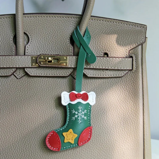 Christmas Stocking Leather Bag Charm – Handmade Full-Grain Sheepskin Holiday Pendant | Festive Hand-Stitched Accessory for Handbags & Keys | Unique Christmas Gift for Her