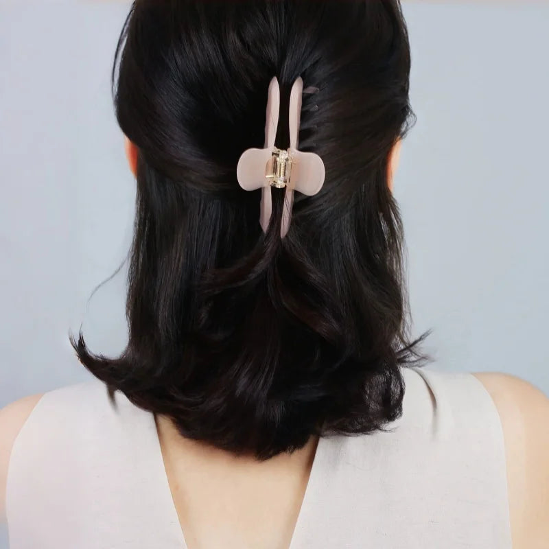 Minimalist Jade-Tone Acetate Hair Claw Clip – Elegant Large Hair Accessory | Strong Hold Claw Clip for Women | Smooth Finish Everyday Styling Gift for Her