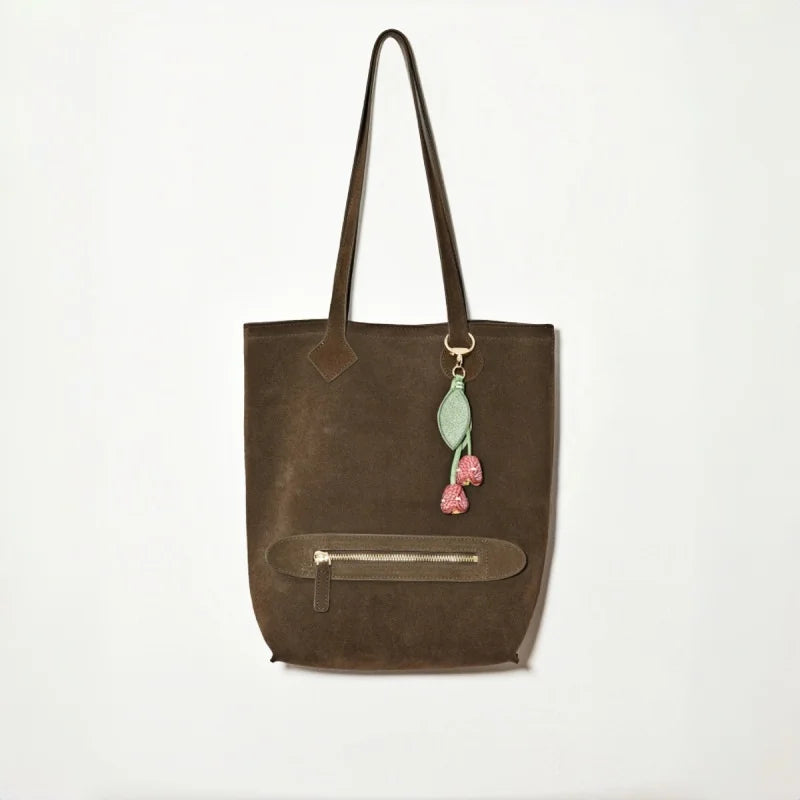 Dije de tulipán para bolso de cuero artesanal – Llavero con colgante floral de piel de vaca encerada | Accesorio floral cosido a mano para bolsos | Elegante regalo botánico para ella