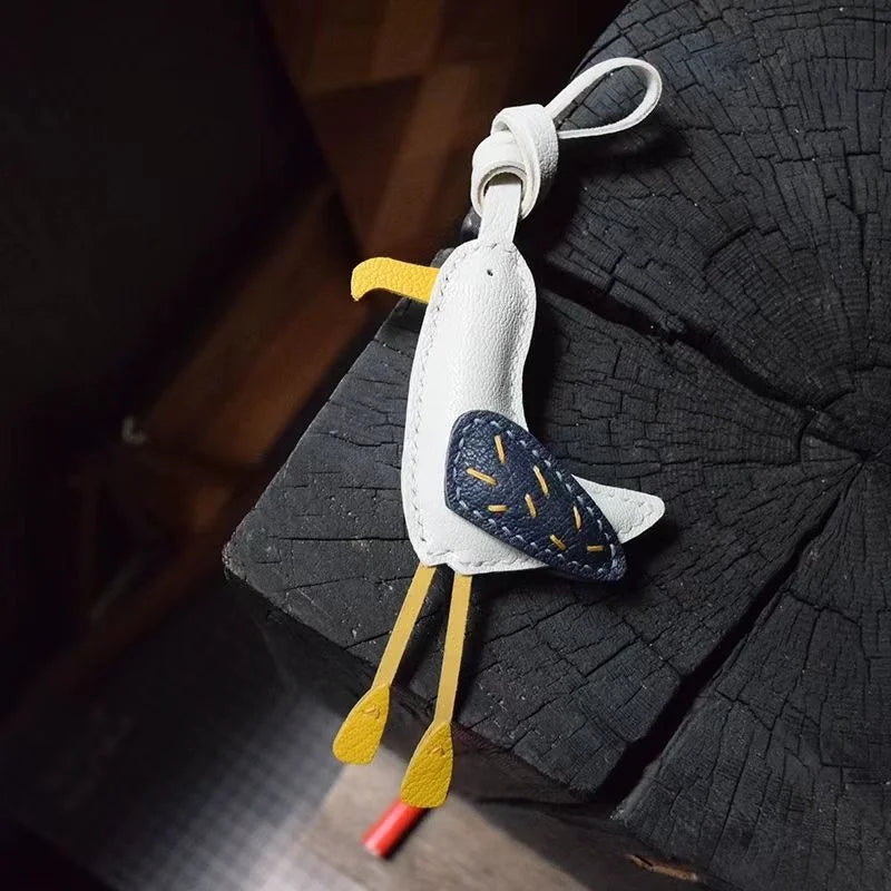 Handcrafted Seagull Leather Bag Charm – Original Artistic Design in Grained Sheepskin | Cute Coastal-Inspired Pendant for Handbags & Car Keys | Unique Gift for Women