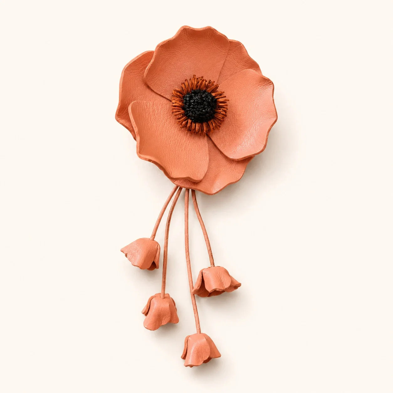 Broche Floral Escultórico de Piel en Tonos Melocotón y Naranja Cálidos, Hecho a Mano, Accesorio Floral para Blazers, Abrigos y Prendas de Punto