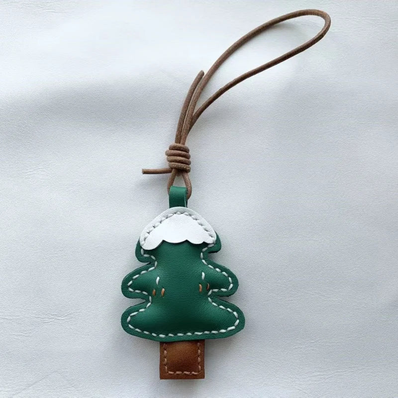 Christmas Tree Leather Bag Charm – Handmade Full-Grain Cowhide Pendant | Vintage Festive Keychain | Classic Holiday Gift for Handbags