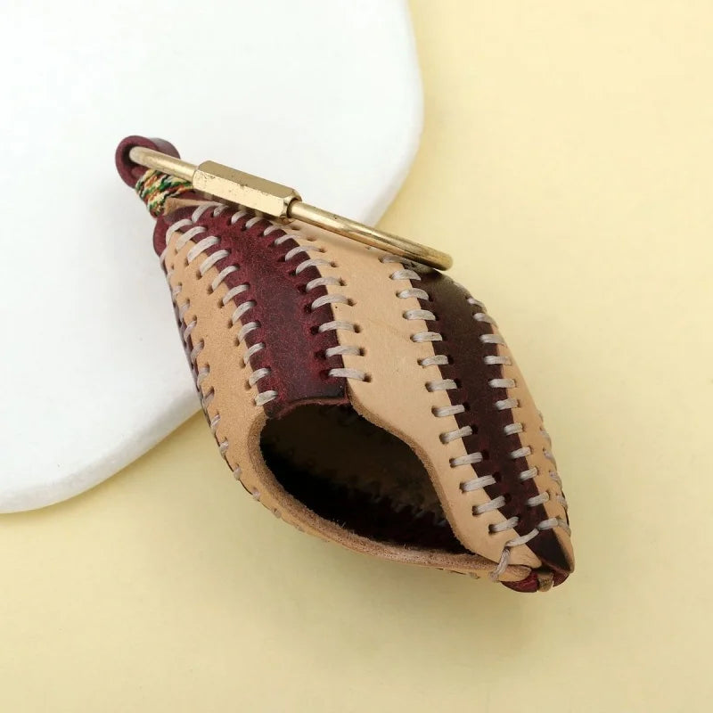 Vintage Shell-Inspired Leather Bag Charm – Handcrafted Full-Grain Cowhide Keychain | Sculptural Handbag Accessory | Elegant Gift for Her