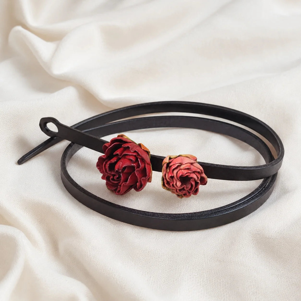 Crimson Rosebud Leather Floral Waist Belt – Handcrafted Slim Cowhide Leather Flower Belt for Dresses, Skirts & Light Outerwear