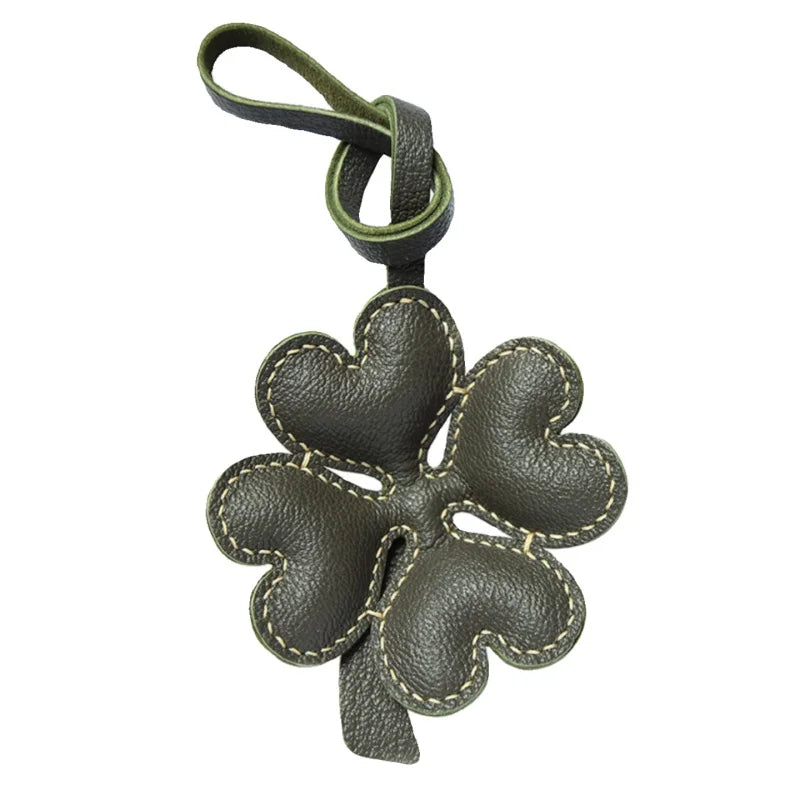 Lucky Clover Leather Bag Charm – Handcrafted Four-Leaf Pendant | Minimalist Charm for Handbags & Backpacks | Unisex Good Luck Gift in Black or Green