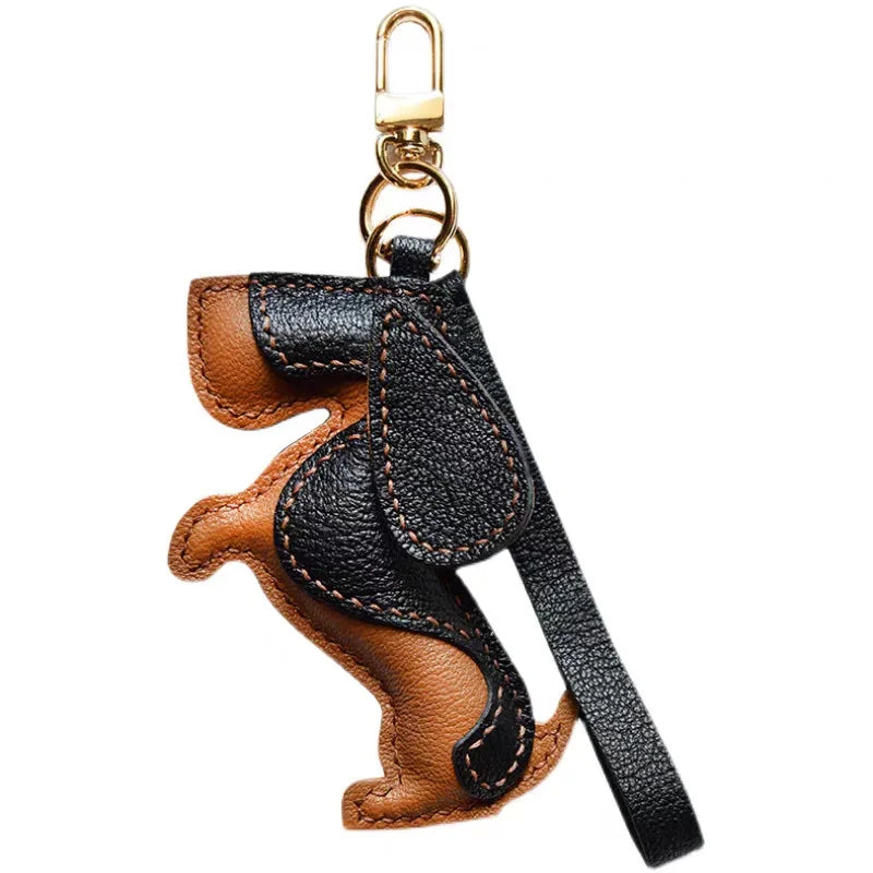 Basset Hound Leather Bag Charm – Handmade Full-Grain Lambskin Pendant | Long-Eared Dog Keychain | Artisan Gift for Pet Lovers