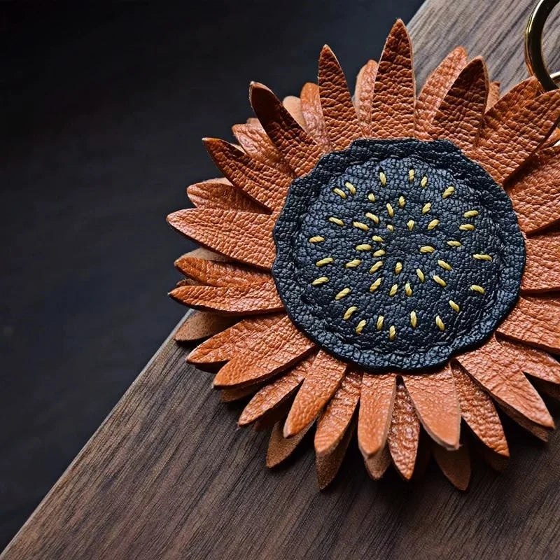 Handmade Sunflower Leather Bag Charm – Designer Full-Grain Cowhide Pendant | Artisan Floral Keychain | Unique Handbag Decoration & Gift