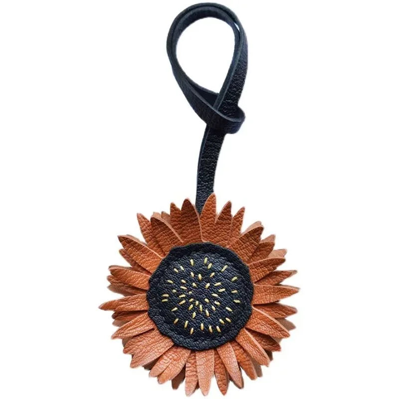 Handmade Sunflower Leather Bag Charm – Designer Full-Grain Cowhide Pendant | Artisan Floral Keychain | Unique Handbag Decoration & Gift