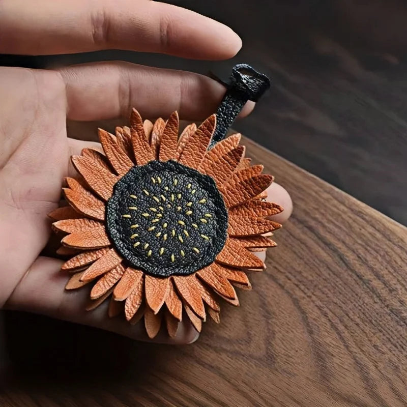 Handmade Sunflower Leather Bag Charm – Designer Full-Grain Cowhide Pendant | Artisan Floral Keychain | Unique Handbag Decoration & Gift