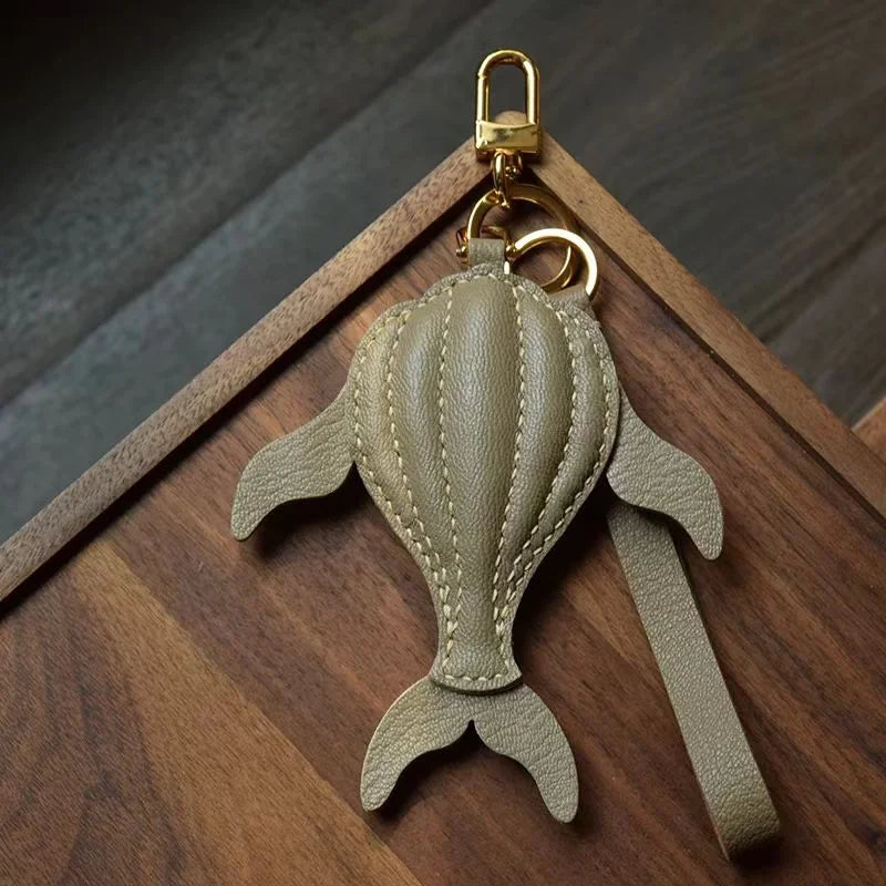 Minimalist Whale Leather Bag Charm – Handmade Full-Grain Leather Pendant | Ocean-Inspired Keychain Accessory | Elegant Gift for Women