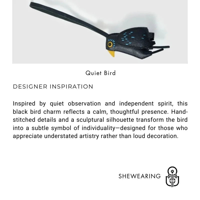 Dije de bolso de piel de pájaro negro hecho a mano – Llavero de piel hecho a mano con detalles bordados | Accesorio de inspiración artística minimalista | Regalo de diseño único para ella