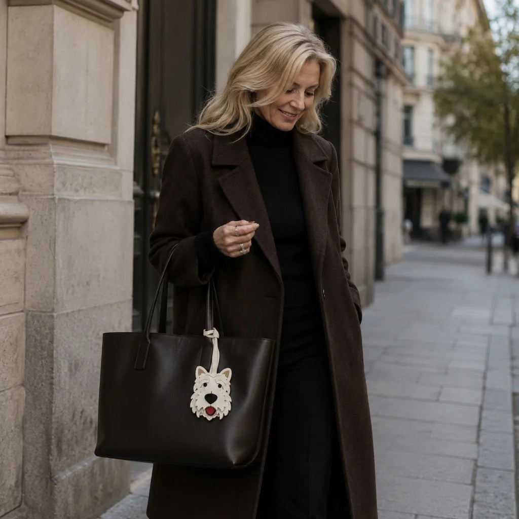Amuleto de bolsa de cuero West Highland Terrier – Llavero de cuero de grano completo hecho a mano con perro | Bonito colgante accesorio para bolso | Regalo para amantes de los perros