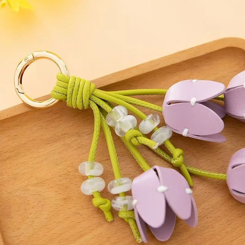Tulip Blossom Leather Bag Charm – Handmade Bouquet Keychain Pendant | Dopamine Beaded Floral Accessory | Elegant Handbag Decoration for Women