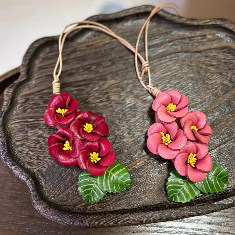 Blooming Peach Blossom Leather Bag Charm – Handmade Multi-Flower Pendant in Full-Grain Leather | Lifelike Floral Accessory with Leaves | Elegant Keychain or Handbag Ornament