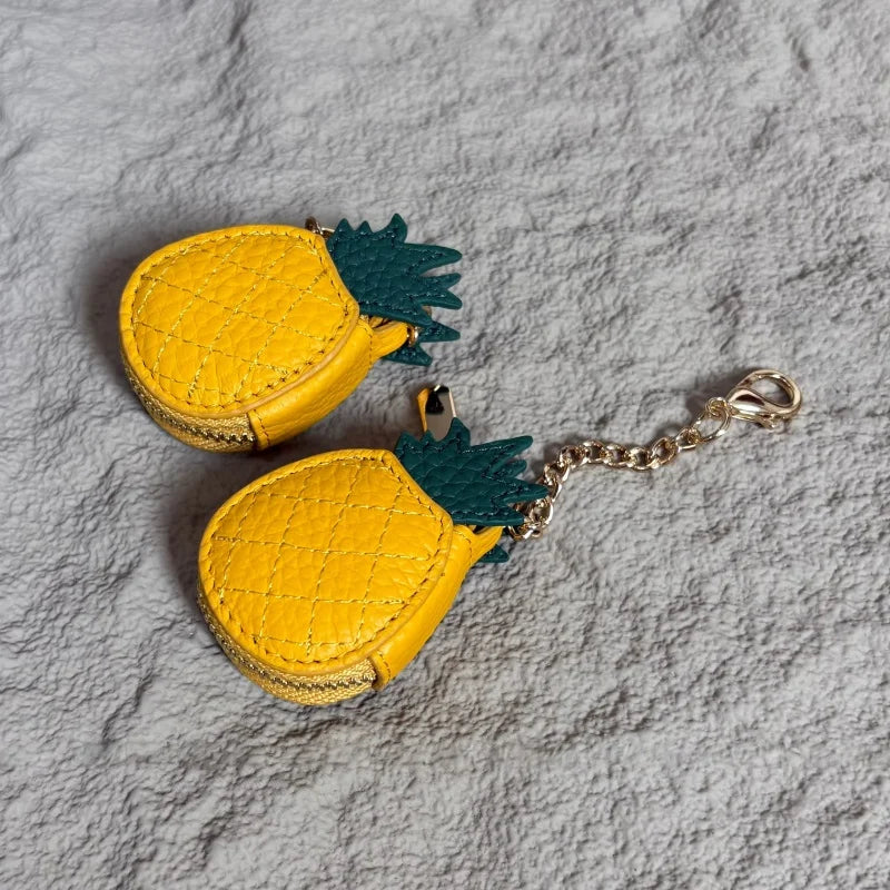 Mini Pineapple Leather Storage Charm – Handmade Full-Grain Leather Thumb Bag | Fruit-Inspired Keychain with Zipper | Ring & Jewelry Organizer for Bags