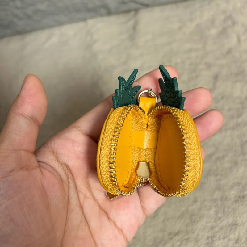 Mini Pineapple Leather Storage Charm – Handmade Full-Grain Leather Thumb Bag | Fruit-Inspired Keychain with Zipper | Ring & Jewelry Organizer for Bags