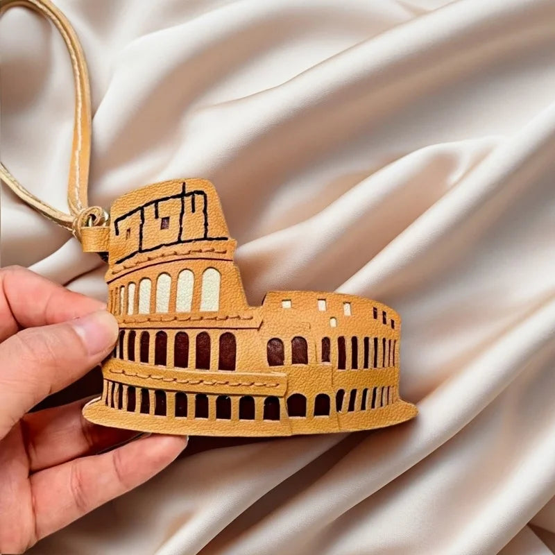 Roman Colosseum Leather Bag Charm – Handmade Full-Grain Landmark Pendant | Artistic Travel-Inspired Accessory for Handbags & Backpacks | Elegant Gift for Women Who Love Culture & History