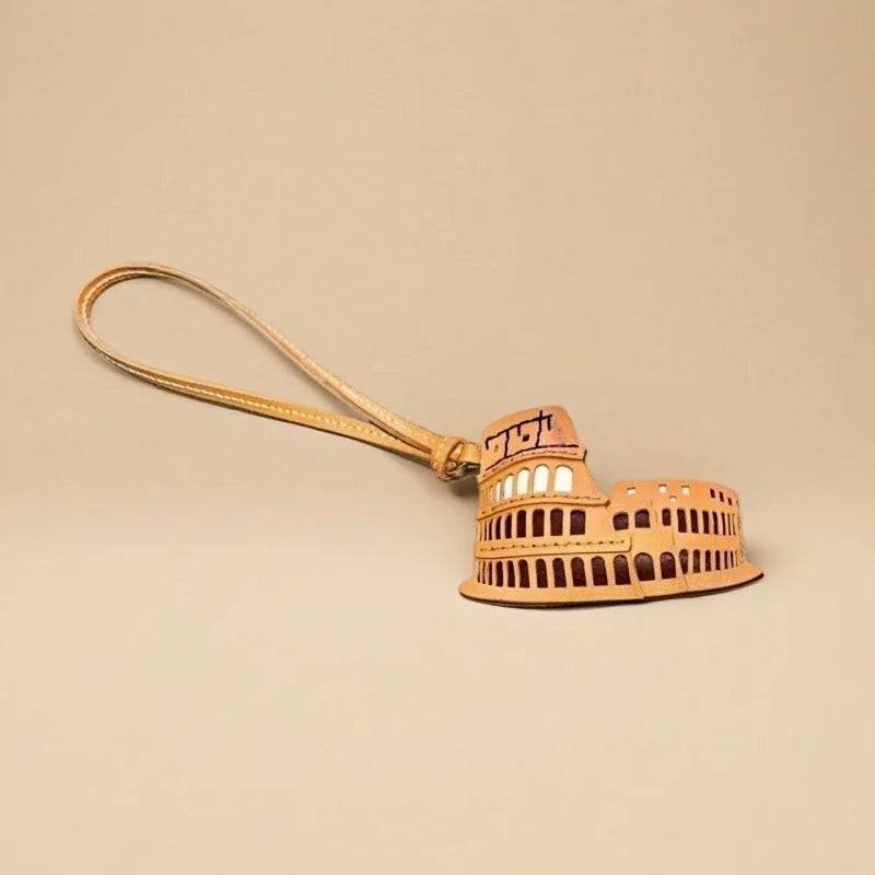 Roman Colosseum Leather Bag Charm – Handmade Full-Grain Landmark Pendant | Artistic Travel-Inspired Accessory for Handbags & Backpacks | Elegant Gift for Women Who Love Culture & History