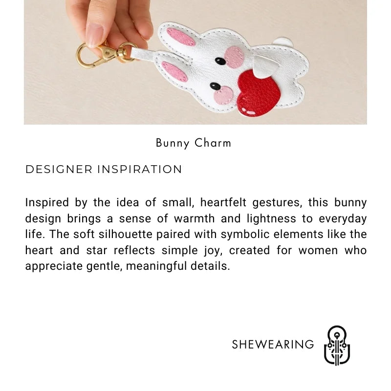 Amuleto de bolsa de piel Lucky Bunny – Llavero de conejo de piel de grano completo hecho a mano | Bonito accesorio de bolso con colgante de corazón y estrella | Regalo para ella