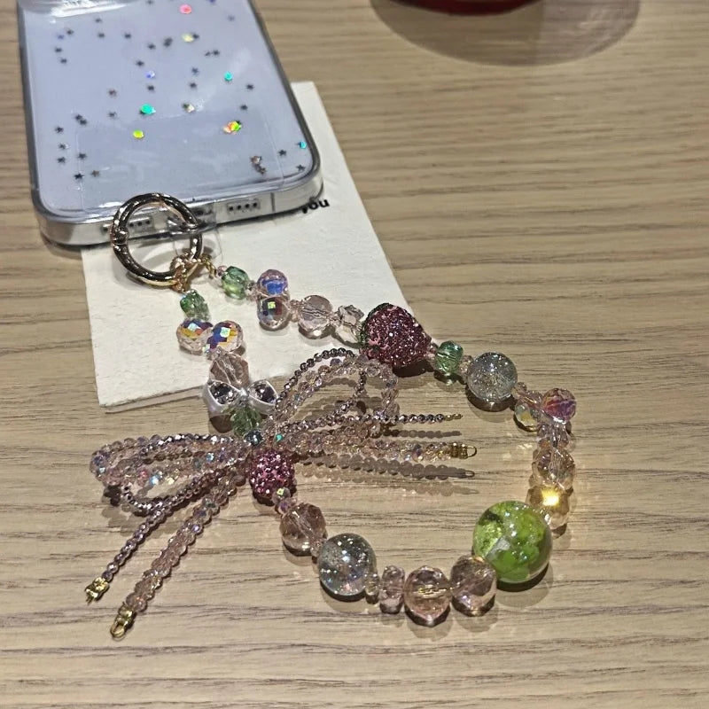 Strawberry Crystal Bow Phone Charm – Sweet Style Full Rhinestone Wrist Strap for Phones & Bags | Glittery Bag Pendant | Shiny Gift for Her
